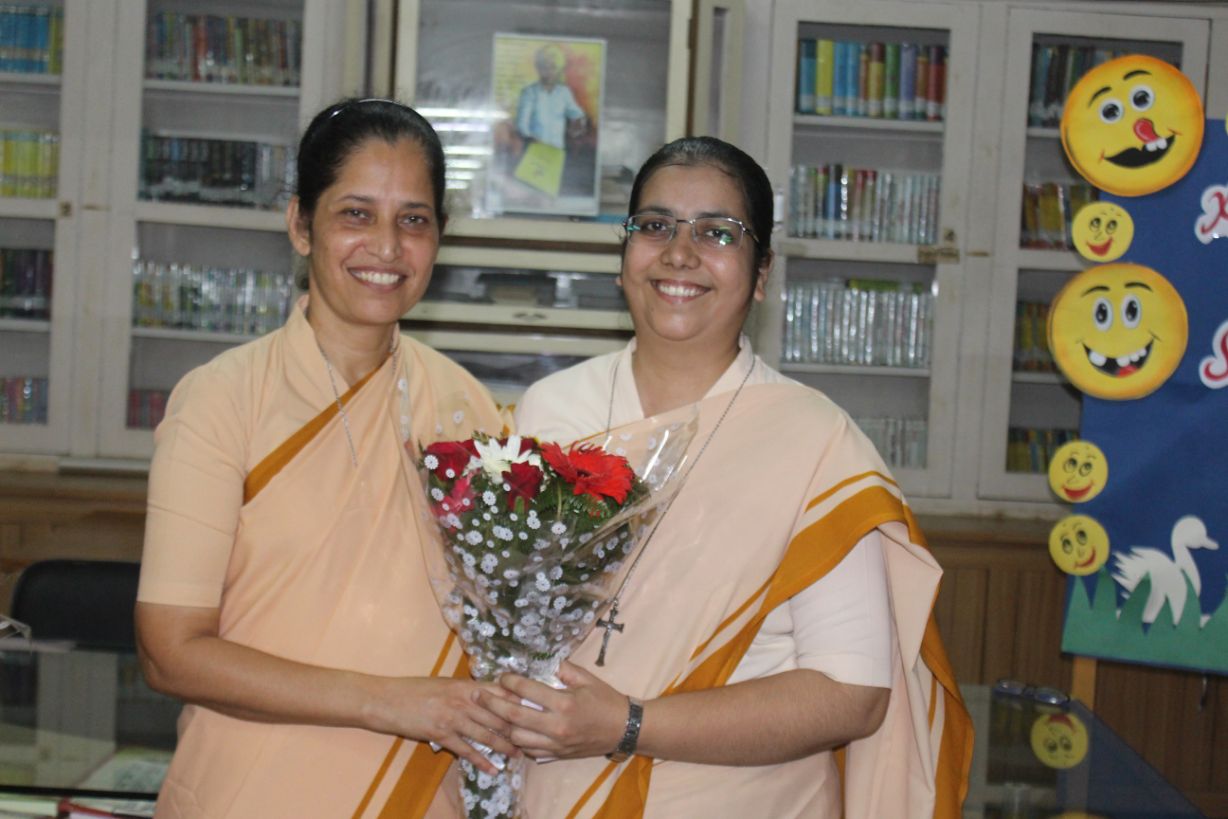 A CORDIAL WELCOME TO SISTERS(MANAGER,VICE PRINCIPAL AND CONVENT SUPERIOR AND KG HEAD MISTRESS